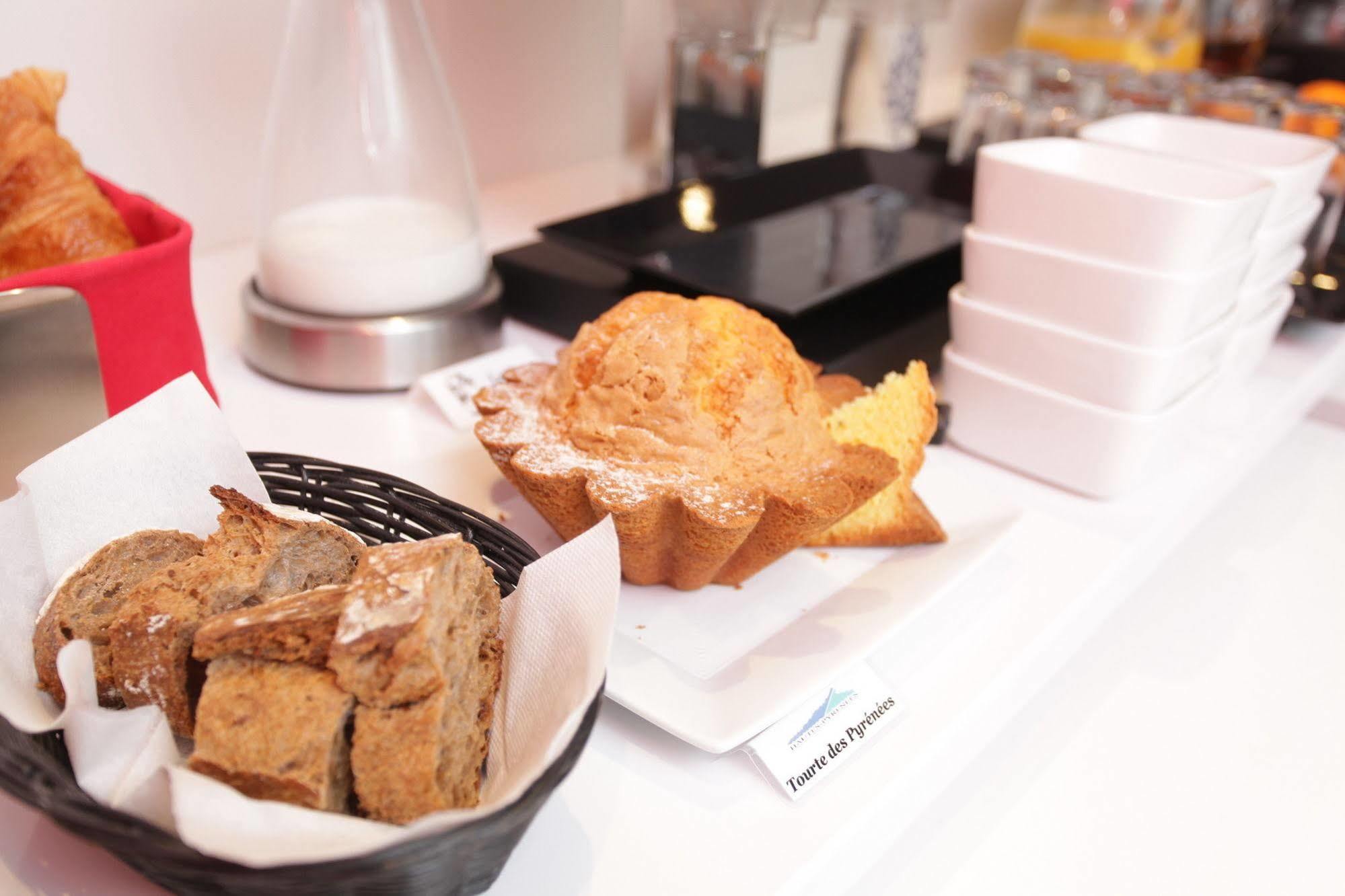 Hotel Foch Tarbes Luaran gambar